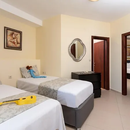 Bed & Breakfast Maistrali 2 *