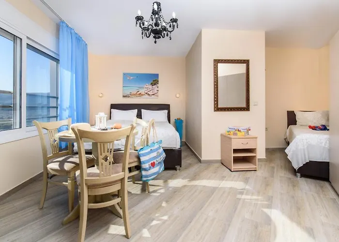 Maistrali 2 住宿加早餐酒店