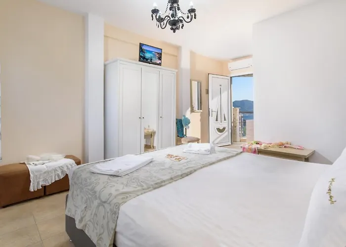 Maistrali 2 住宿加早餐酒店 萨尔蒂