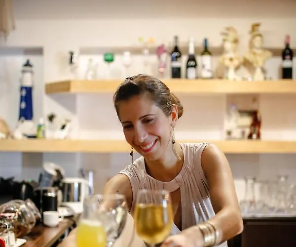 Maistrali 2 住宿加早餐酒店 *