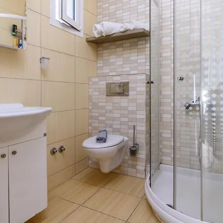 Maistrali 2 فندق مبيت وإفطار سارتي