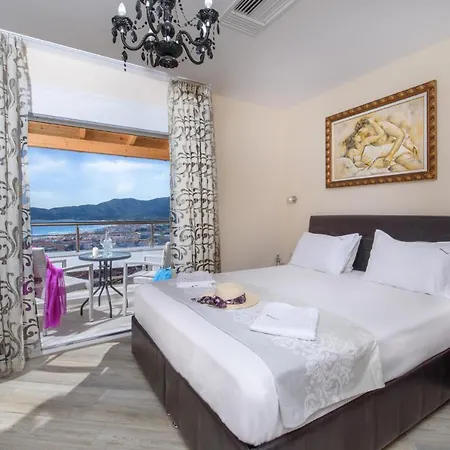 Maistrali 2 فندق مبيت وإفطار *