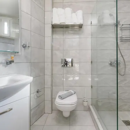 Maistrali 2 فندق مبيت وإفطار سارتي