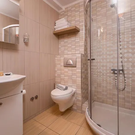 Maistrali 2 فندق مبيت وإفطار