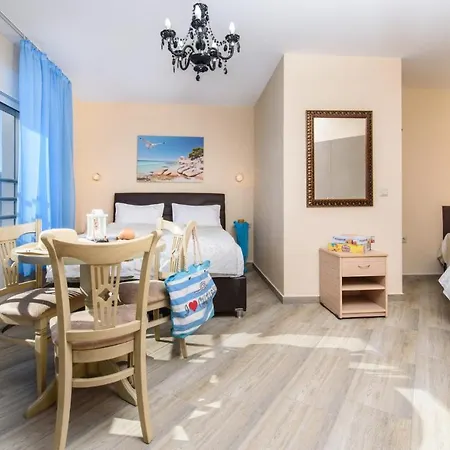 Maistrali 2 فندق مبيت وإفطار